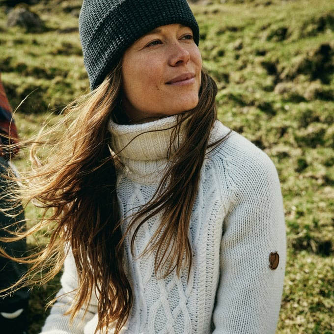 Fjällräven Övik Cable Knit Roller Neck Dame - Image 8
