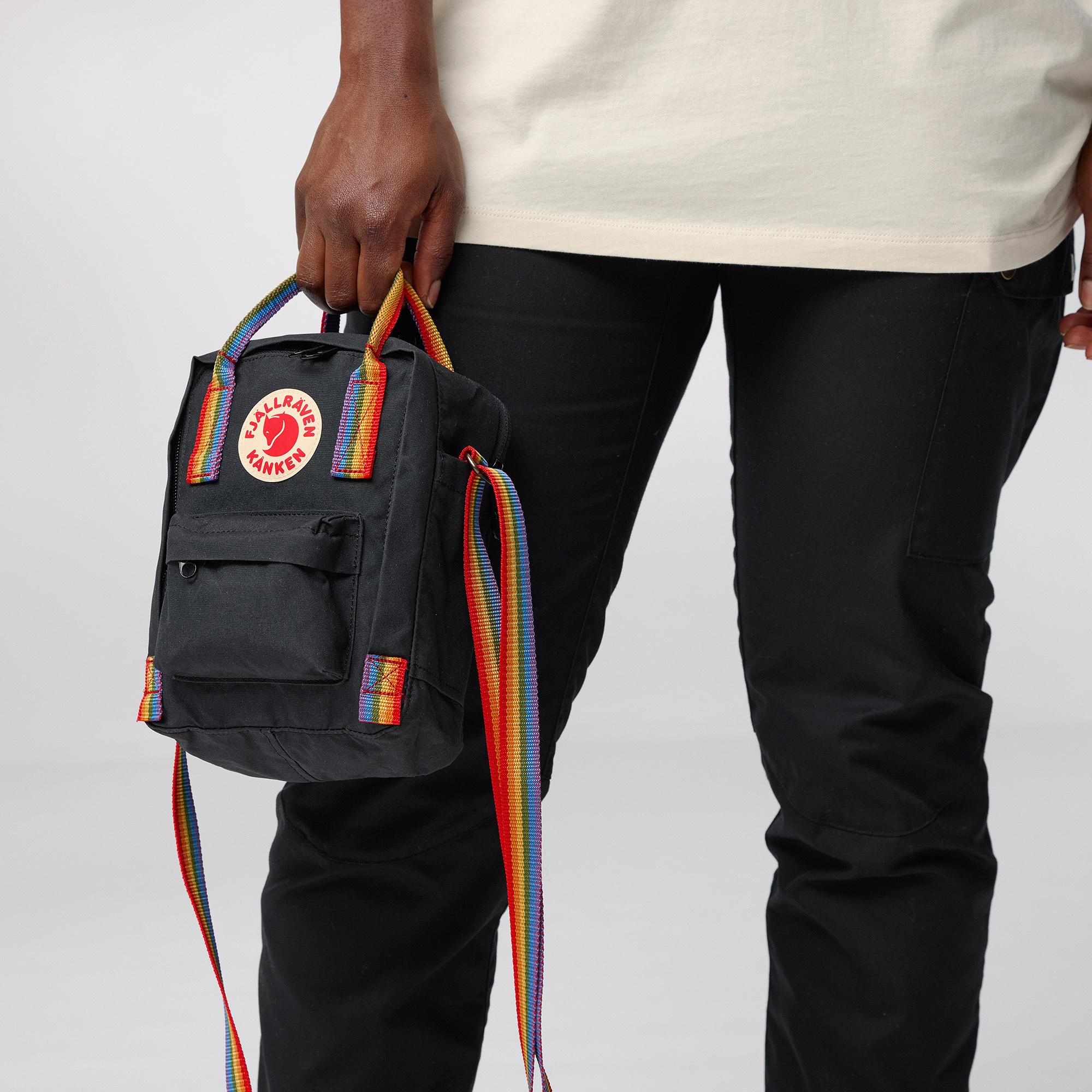 Fjällräven Kånken Rainbow Sling - Image 10