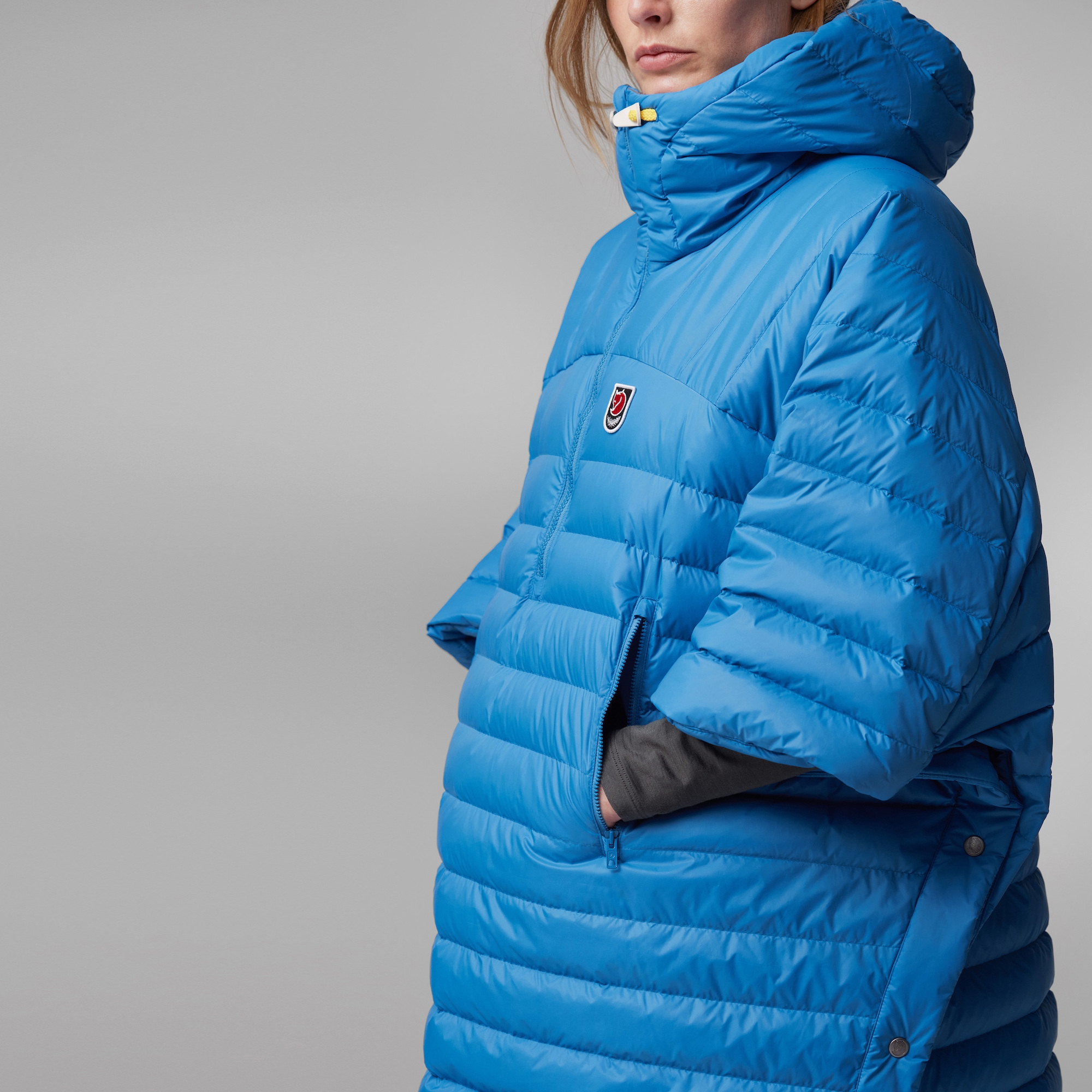 Fjällräven Expedition Down Poncho - Image 4